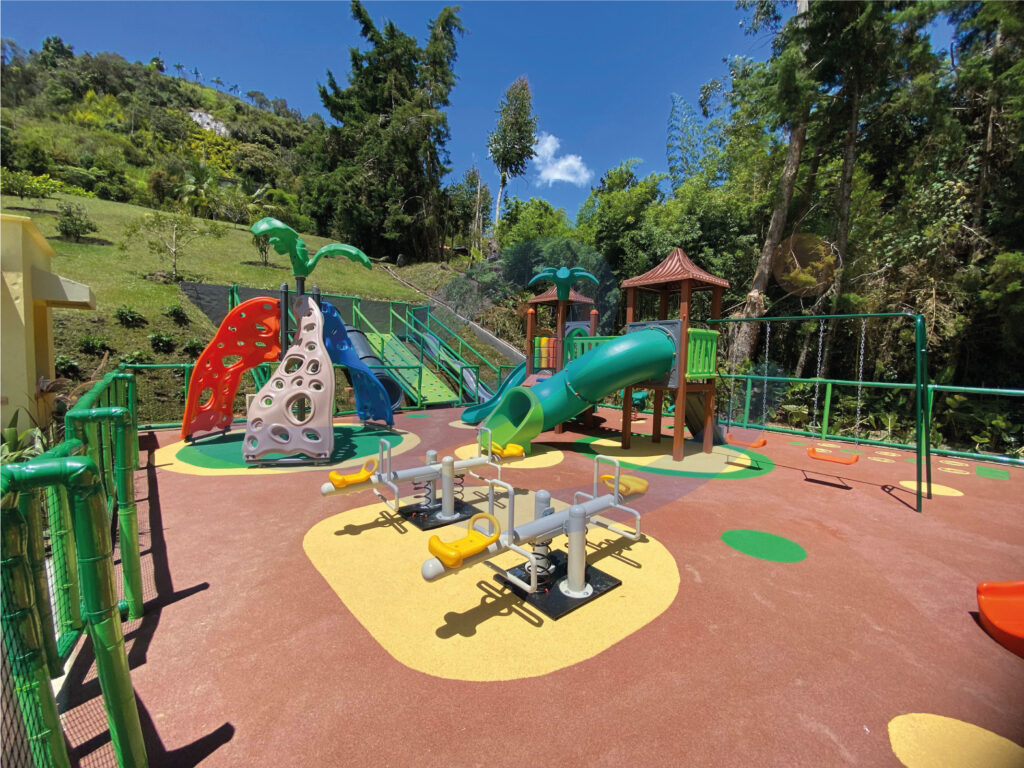 Hotel Tau House Juegos parques infantiles
