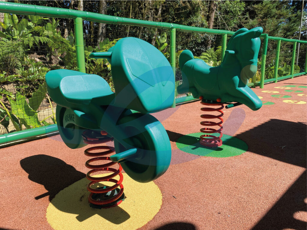 Hotel Tau House Juegos parques infantiles Modulos