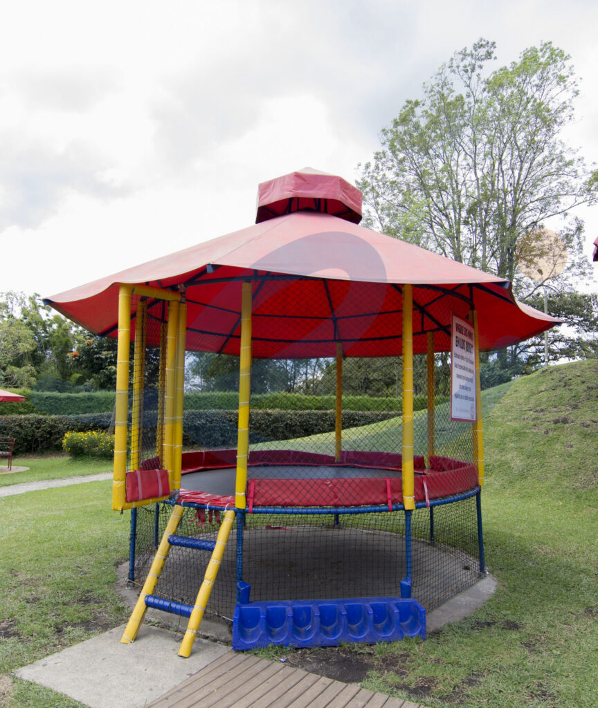 LONAS 2 PLAY ESTRUCTURAS INFANTILES SALTARIN NINOS