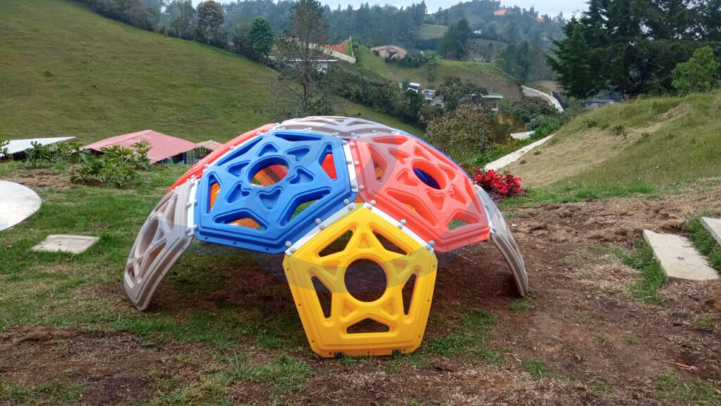 MODULOS 13 PLAY ESTRUCTURAS INFANTILES COLEGIO NINOS