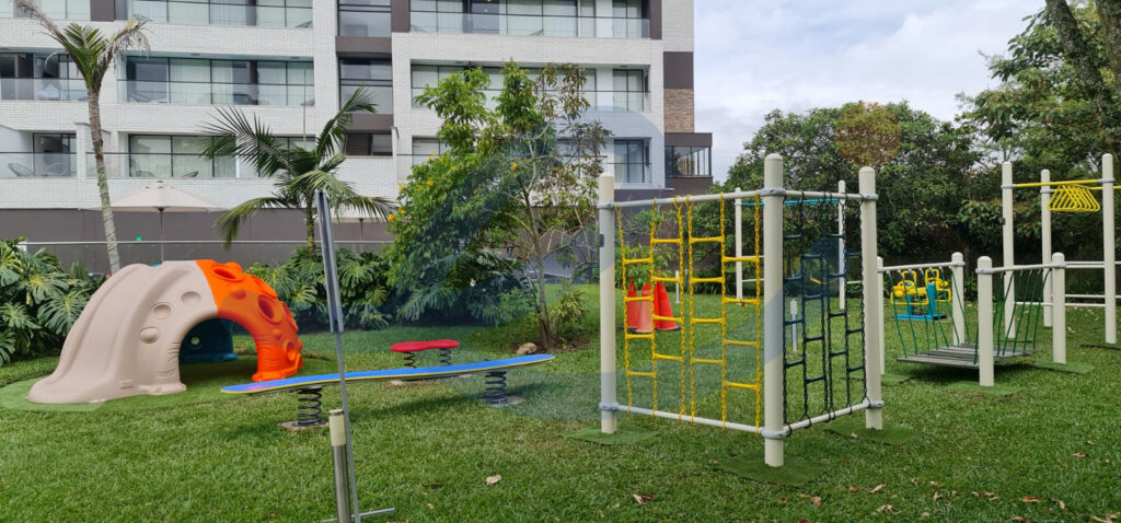 MODULOS 26 PLAY ESTRUCTURAS INFANTILES COLEGIO NINOS