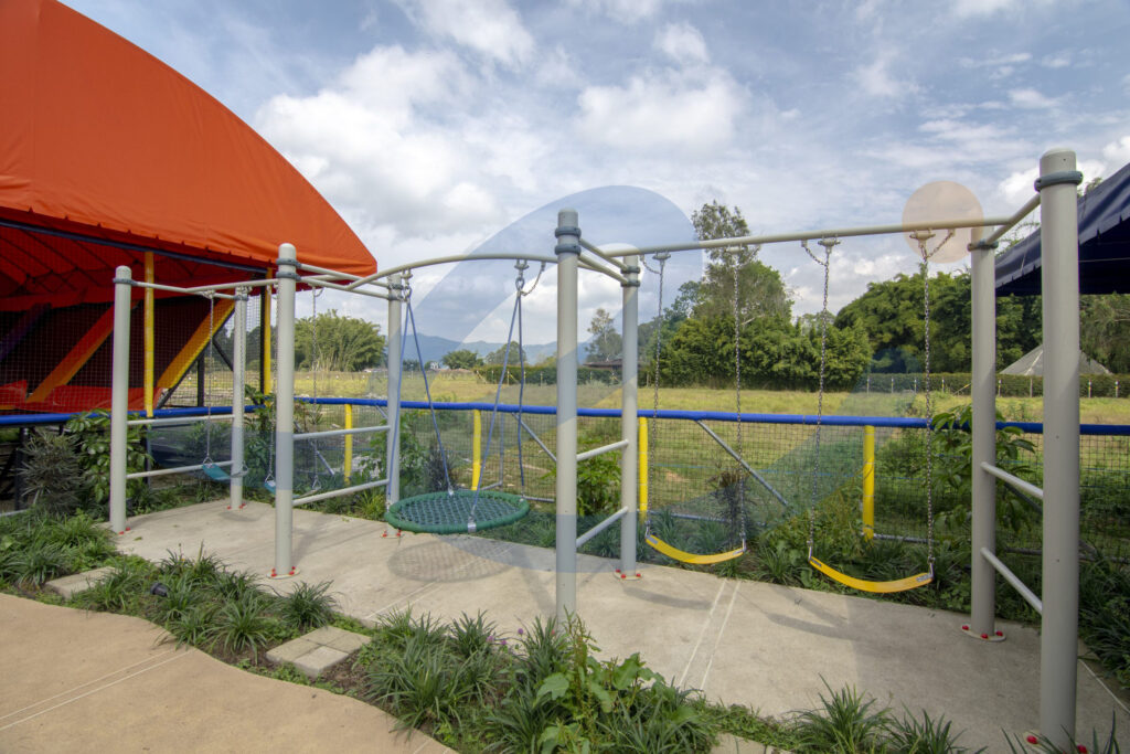 MODULOS 3 PLAY ESTRUCTURAS INFANTILES COLEGIO NINOS
