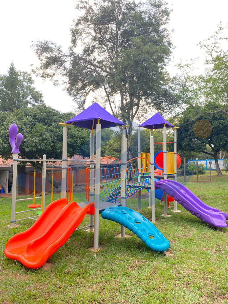 PI 1 PLAY GROUND ESTRUCTURAS INFANTILES COLEGIO NIÑOS